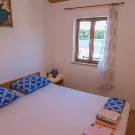 Josip Punta Kriza Guest house 3*
