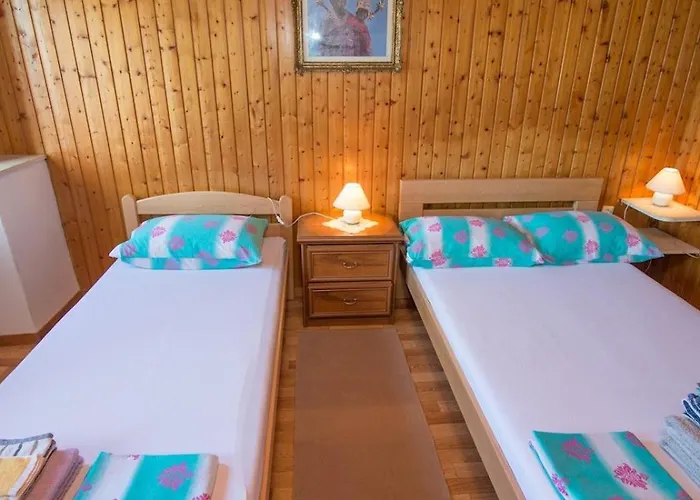 Casa de hóspedes Josip A3 Nerezine