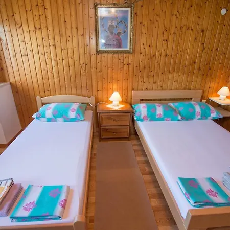 Josip A3 Apartment *